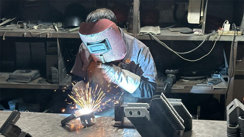 Technologie en aangepaste services luidden een nieuw toppunt van plaatwerkverwerking in