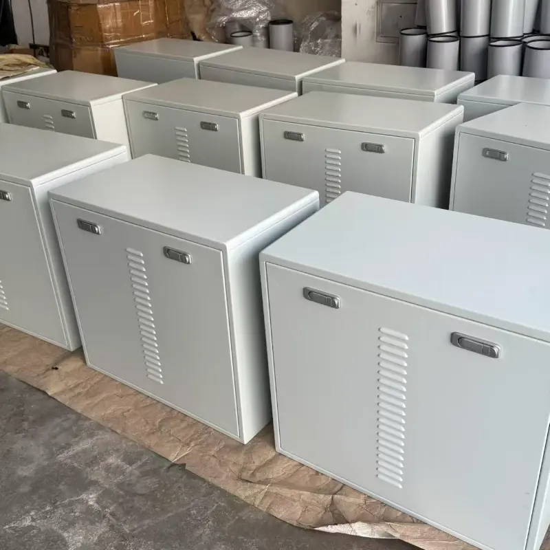 Compacte metalen kast